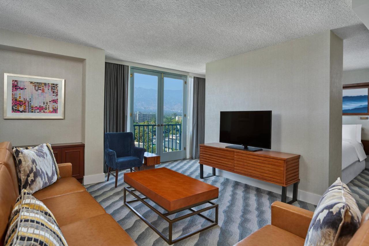 The Westin Pasadena Hotel Exterior photo