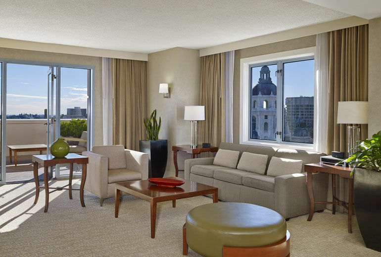 The Westin Pasadena Hotel Exterior photo